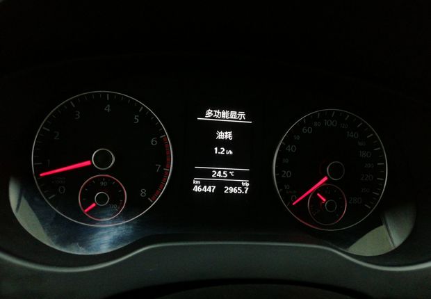 大众速腾 2012款 1.4T 手动 豪华型 (国Ⅳ) 