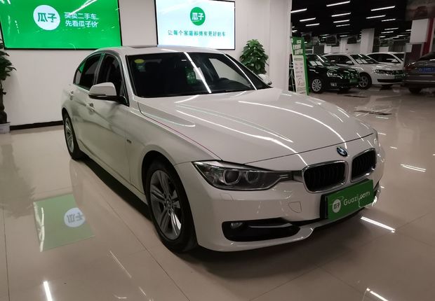 宝马3系 320i [进口] 2014款 2.0T 自动 汽油 运动设计套装 