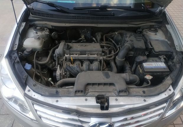 现代悦动 2011款 1.6L 手动 舒适型 (国Ⅳ) 