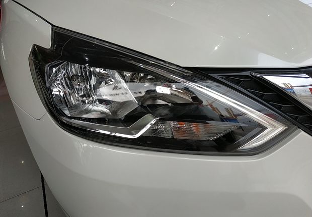 日产轩逸 2016款 1.6L 手动 XL豪华版 (国Ⅴ) 