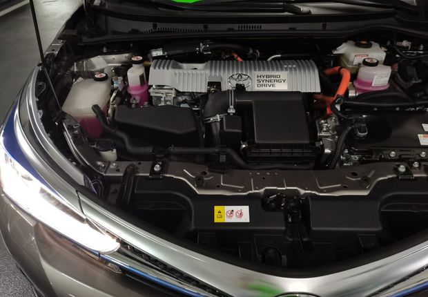 丰田卡罗拉双擎E+ 2019款 1.8L 自动 豪华版 (国Ⅴ) 