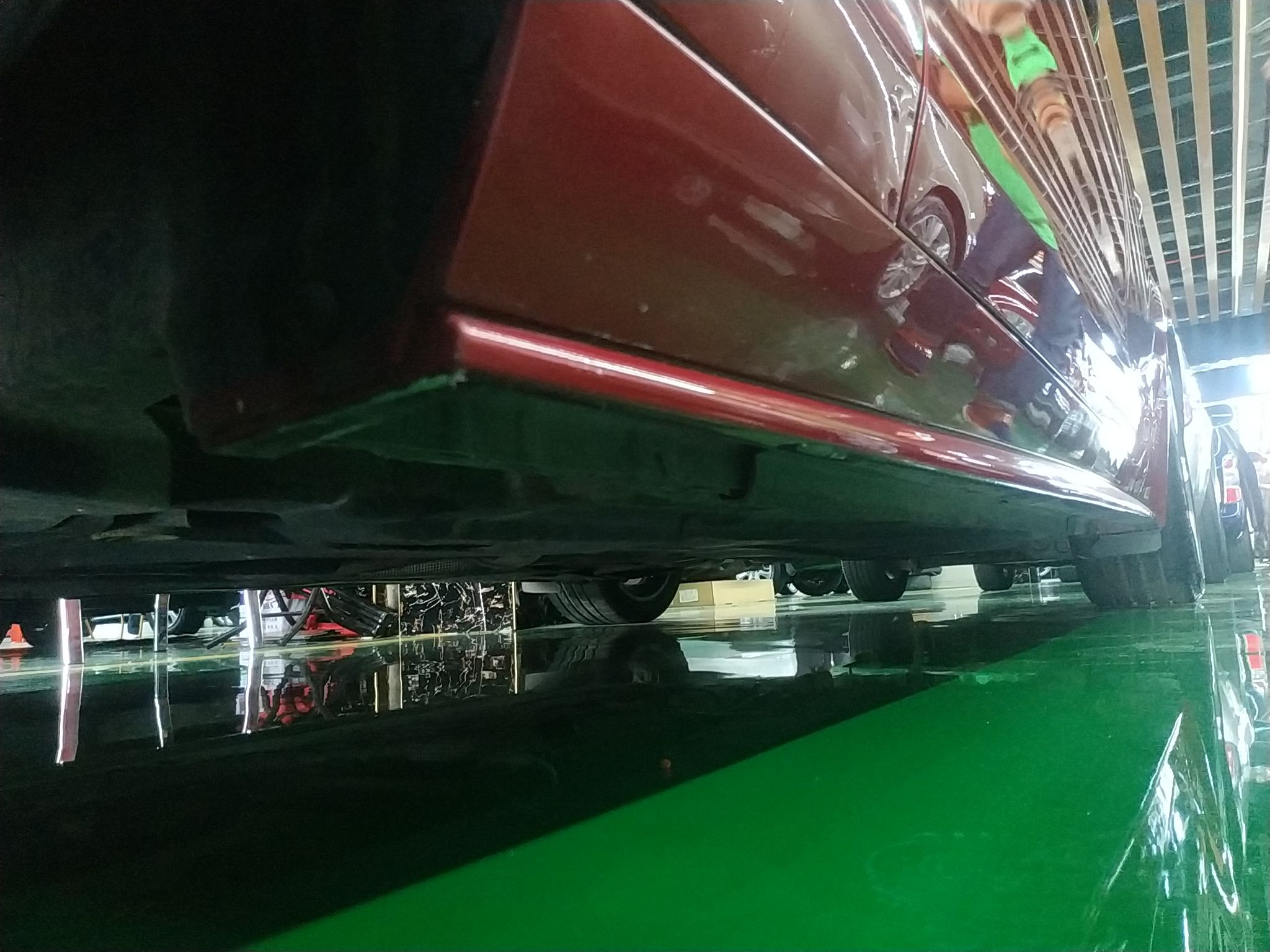 捷豹XE [进口] 2015款 2.0T 自动 200PS-R-SPORT 