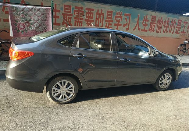 海马M3 2015款 1.5L 手动 标准型 (国Ⅴ) 