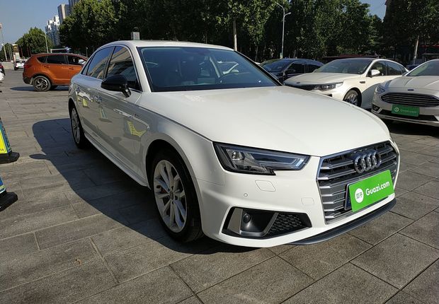 奥迪A4L 2019款 2.0T 自动 quattro个性运动版 (国Ⅵ) 