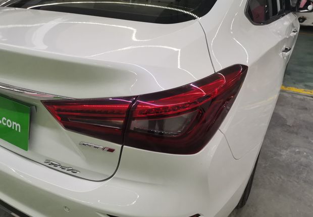 长安逸动 2019款 1.6L 手动 高能版先锋型 (国Ⅵ) 