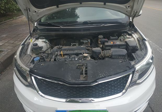 起亚K2 2015款 1.4L 手动 4门5座三厢车 GLS (国Ⅳ) 