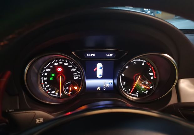 奔驰CLA级 CLA220 [进口] 2017款 2.0T 自动 汽油 