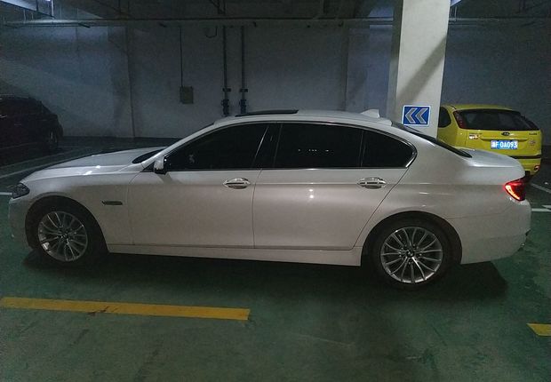 宝马5系 525Li 2014款 2.0T 自动 汽油 豪华设计套装 (国Ⅳ) 