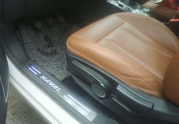 哈弗哈弗H6 Coupe 蓝标 2015款 2.0T 手动 改款都市型 (国Ⅴ) 