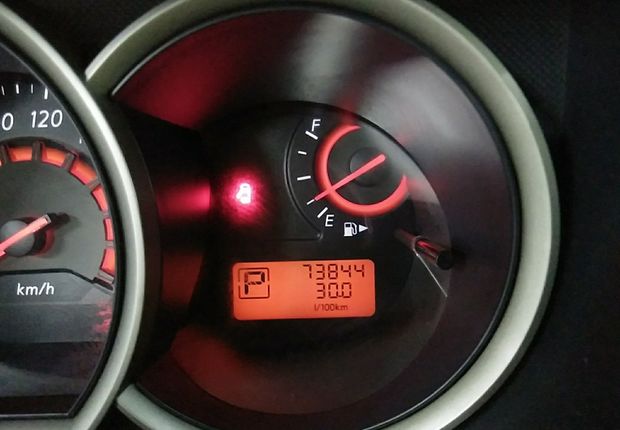 日产轩逸 2012款 1.6L 自动 XE舒适版经典款 (国Ⅳ) 