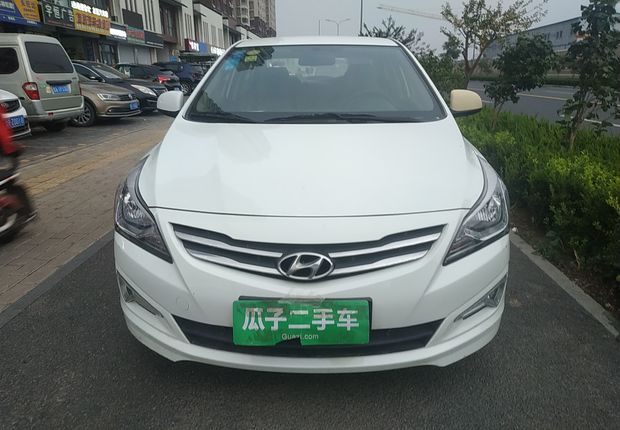 现代瑞纳 2014款 1.4L 手动 4门5座三厢车 智能型GLS (国Ⅳ) 