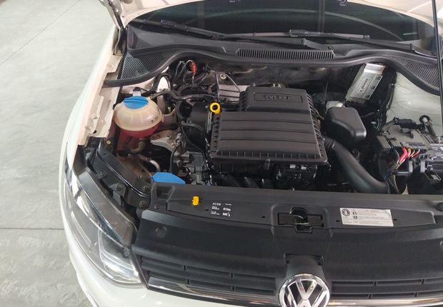 大众POLO 2016款 1.6L 自动 5门5座两厢车 舒适版 (国Ⅴ) 