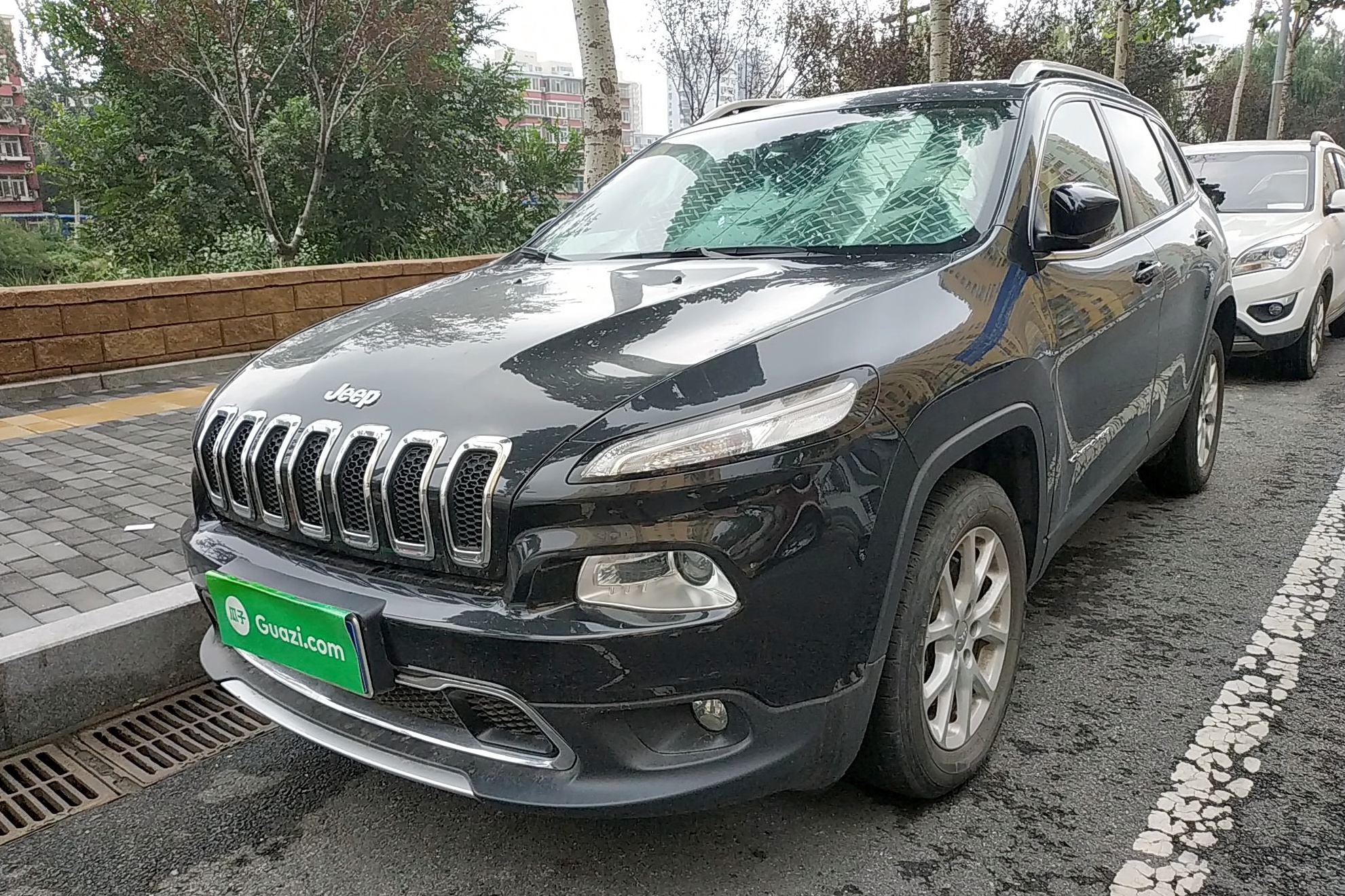 北京二手jeep 自由光17款2 4l 领先版智能包 北京丰台二手车交易市场 瓜子二手车