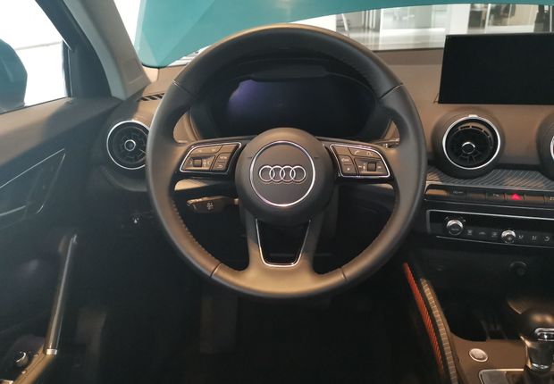 奥迪Q2L 35TFSI 2018款 1.4T 自动 豪华致雅型 (国Ⅴ) 