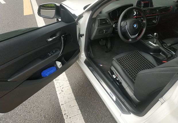 宝马2系双门轿跑 225i [进口] 2019款 2.0T 自动 运动设计套装 