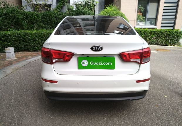 起亚K2 2015款 1.4L 手动 4门5座三厢车 GLS (国Ⅳ) 