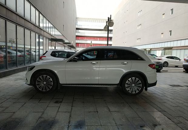 奔驰GLC GLC260 2017款 2.0T 自动 动感型 (国Ⅴ) 