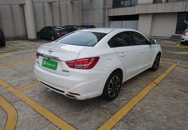 海马福美来 2015款 1.6L 手动 品尚型 (国Ⅴ) 