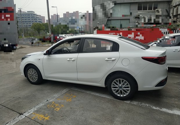 起亚K2 2019款 1.4L 自动 4门5座三厢车 15周年特别版GLS (国Ⅵ) 