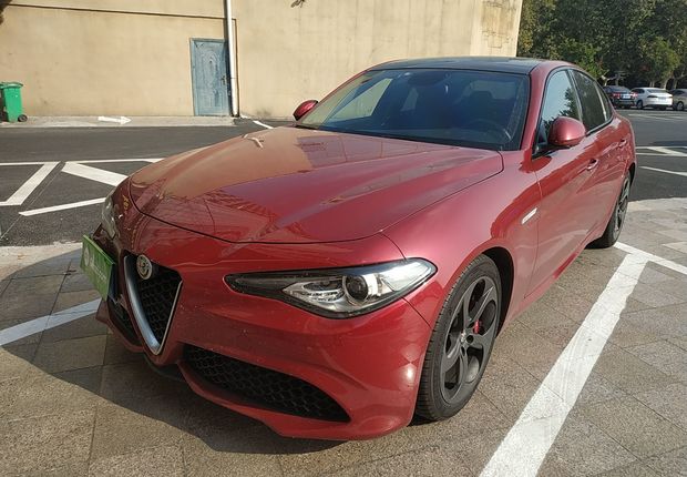 阿尔法罗密欧Giulia [进口] 2017款 2.0T 自动 Milano限量版 