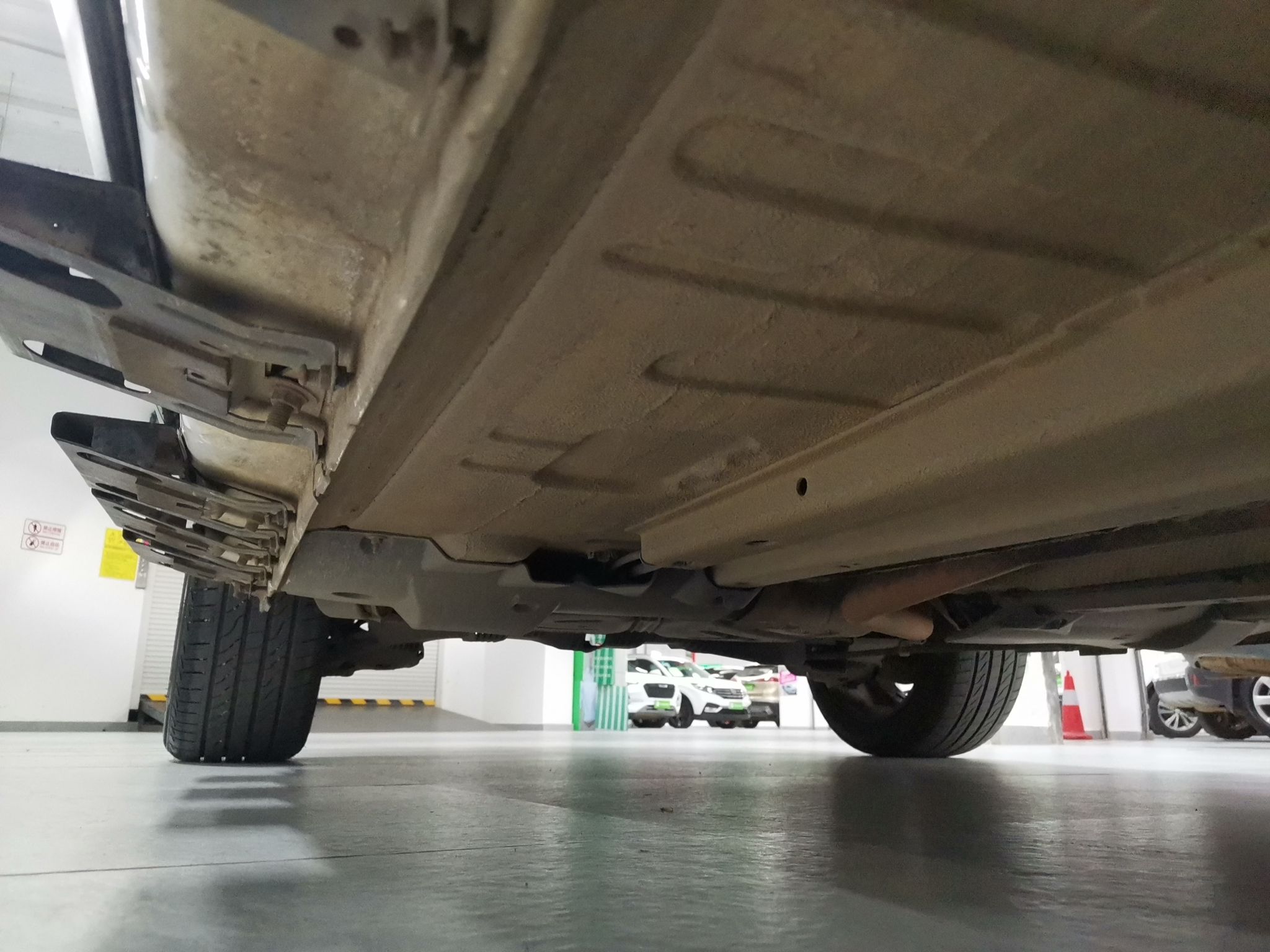 标致3008 2014款 1.6thp 罗兰·加洛斯版