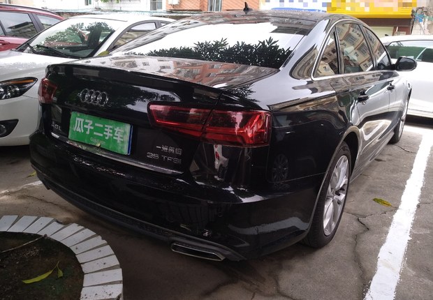 奥迪A6L 35TFSI 2018款 2.0T 自动 典藏版 (国Ⅴ) 