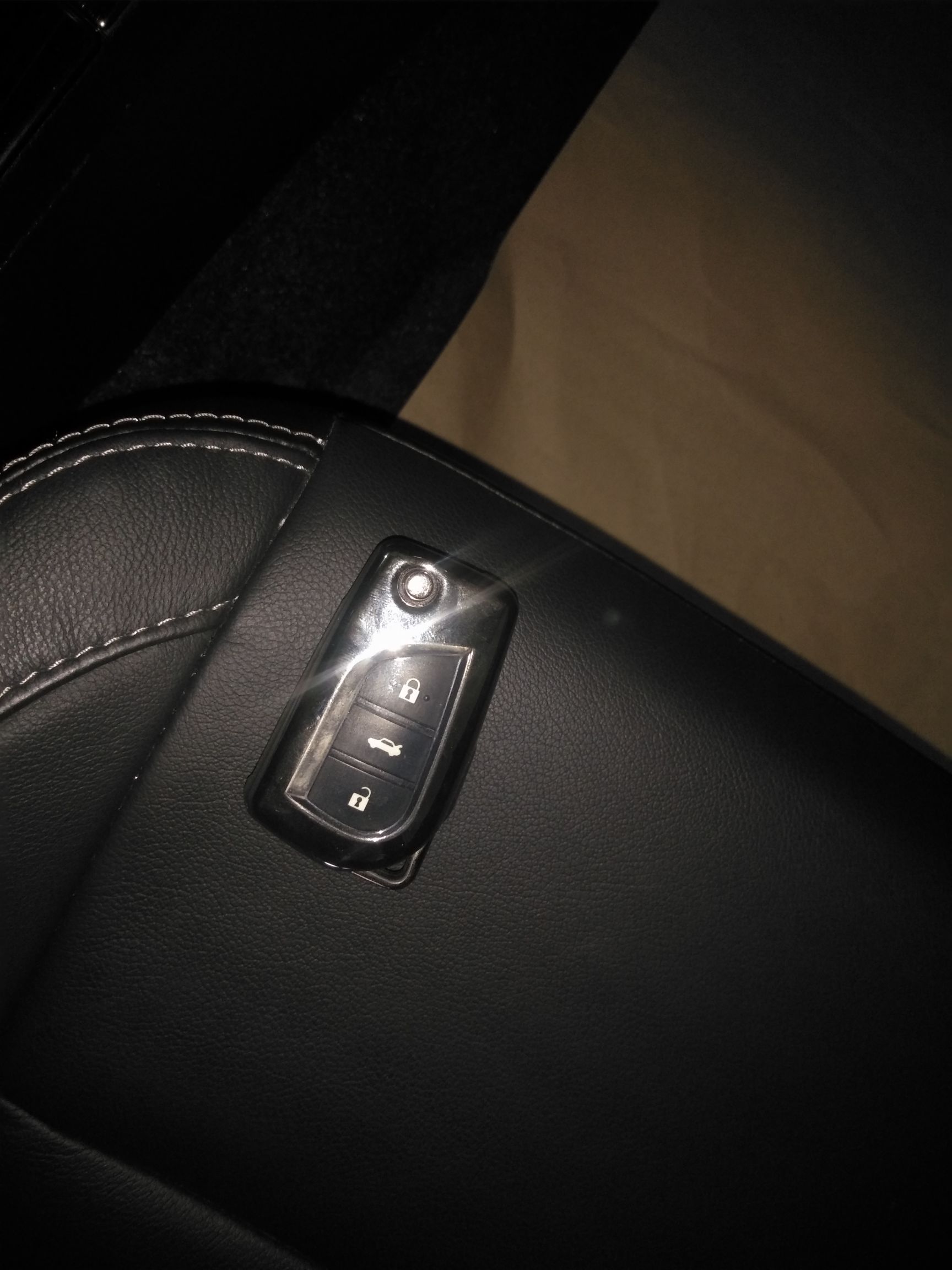 丰田卡罗拉 2014款 1.6L 自动 GL-i真皮版 (国Ⅴ) 