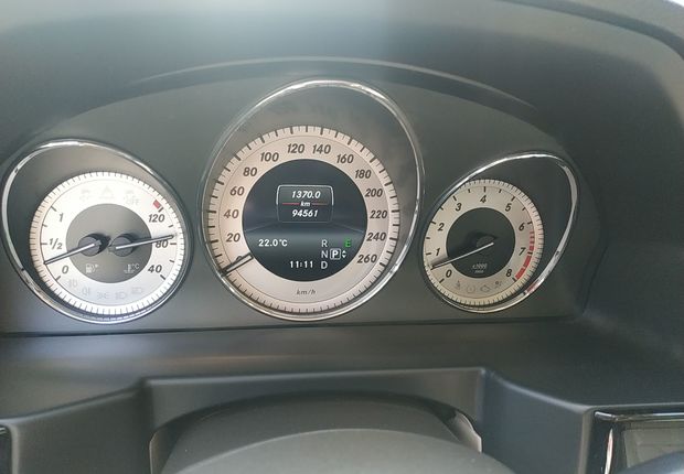 奔驰GLK GLK300 2013款 3.0L 自动 汽油 豪华型 (国Ⅳ) 