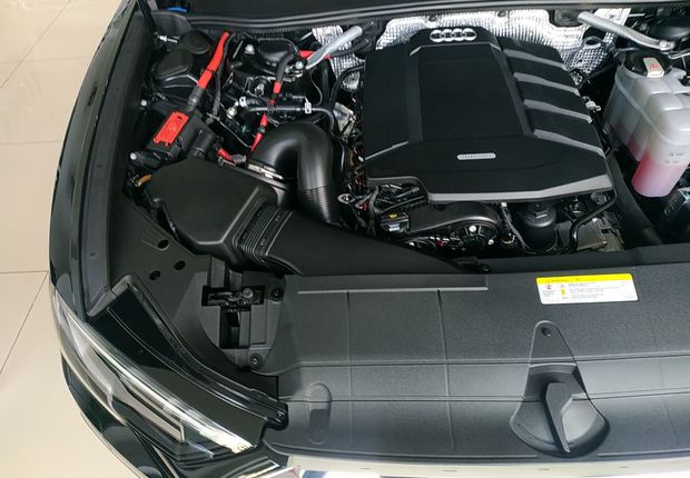 奥迪A6L 45TFSI 2019款 2.0T 自动 尊享动感型 (国Ⅵ) 