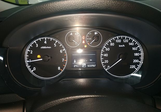 日产骐达 2011款 1.6L 自动 智能型 (国Ⅳ) 