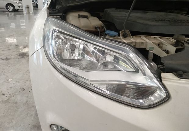 福特福克斯 2012款 1.6L 自动 舒适型 (国Ⅳ) 