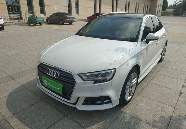 奥迪A3 35TFSI 2019款 1.4T 自动 时尚型Limousine (国Ⅴ) 