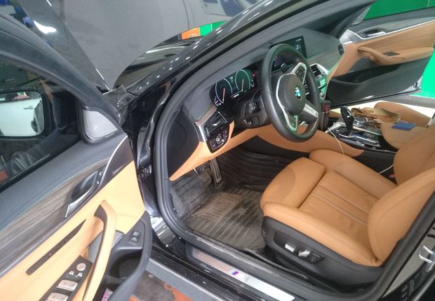 宝马5系 530i [进口] 2019款 2.0T 自动 汽油 M运动套装改款 