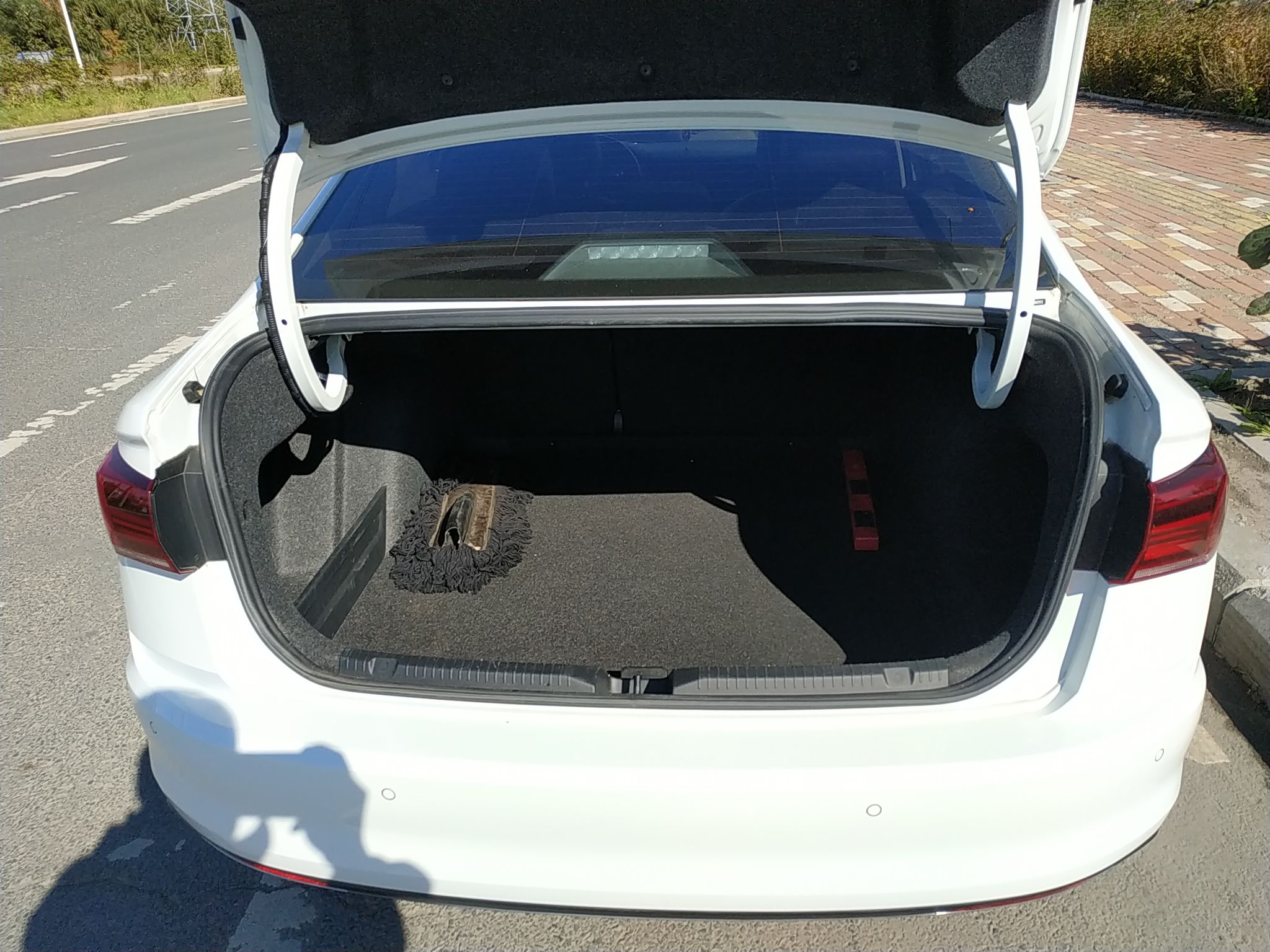 大众宝来2019款15l自动4门5座三厢车舒适型国Ⅴ