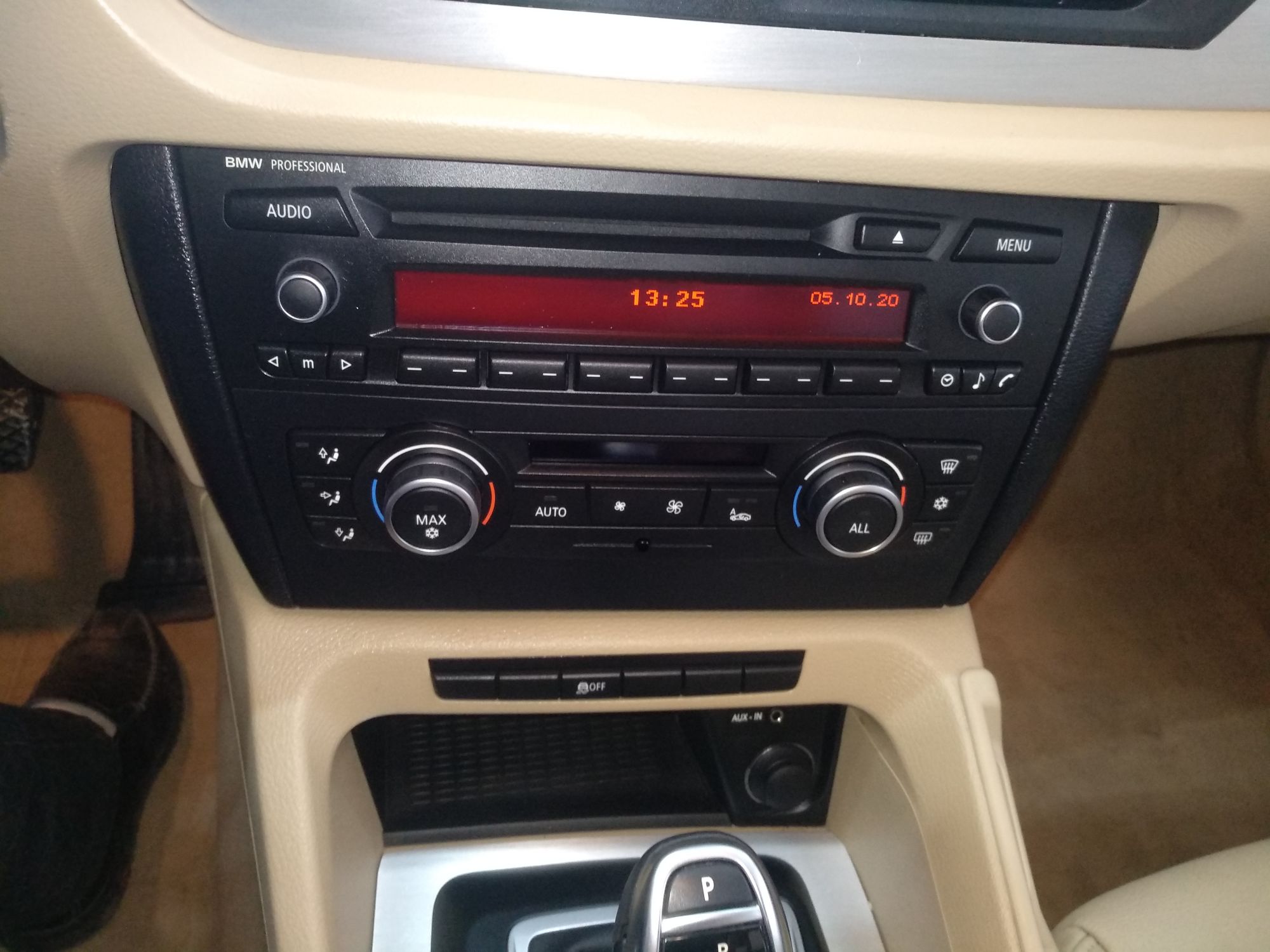 宝马X1 sDrive20i 2012款 2.0T 自动 后驱 汽油 领先型 (国Ⅳ) 