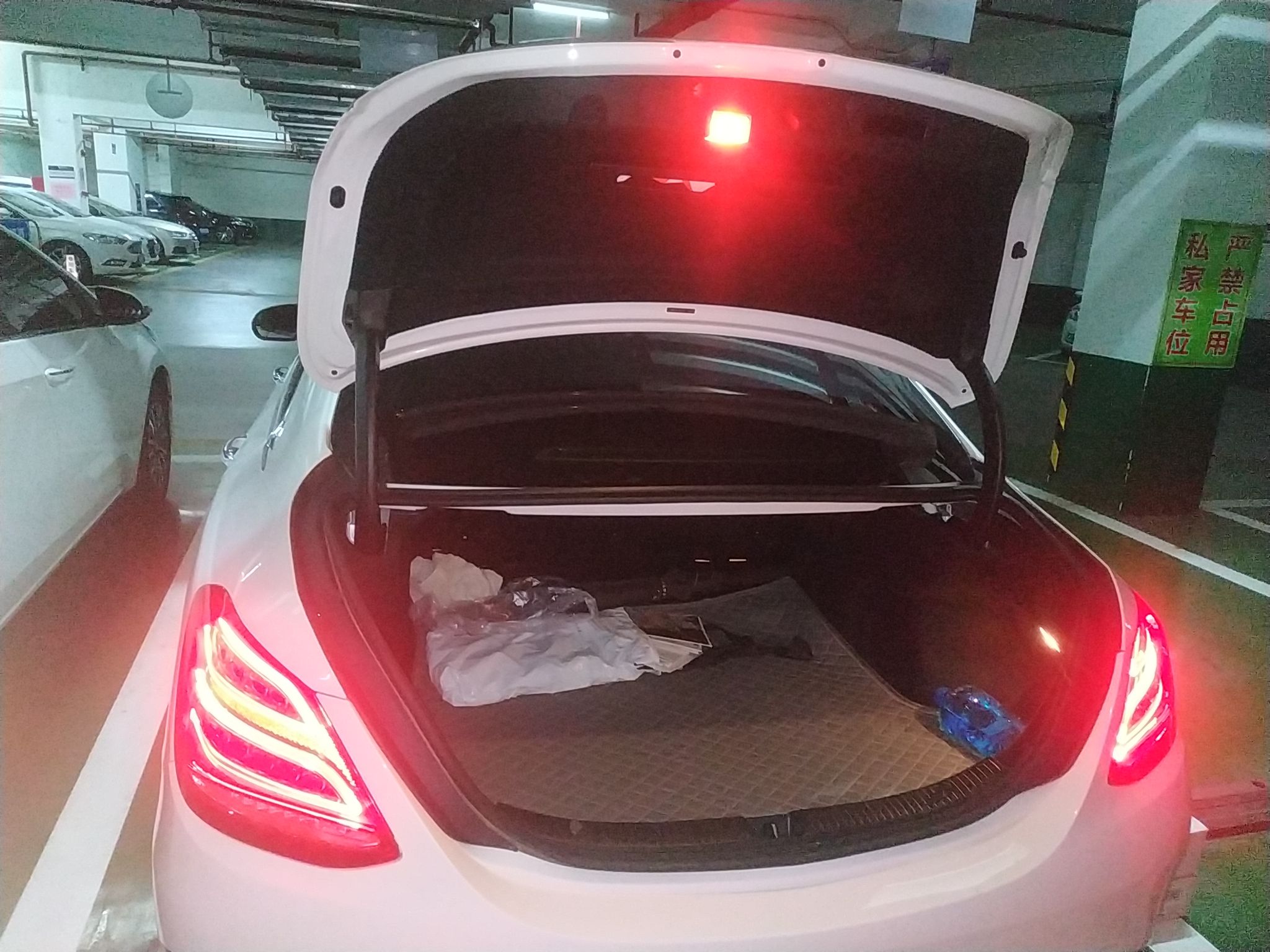 奔驰c级c200l2015款20t自动运动型改款国Ⅴ