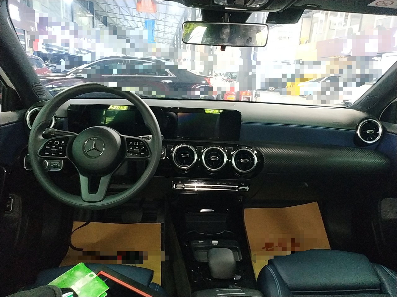 奔驰a级 a180l 2020款 1.3t 自动 (国Ⅵ)