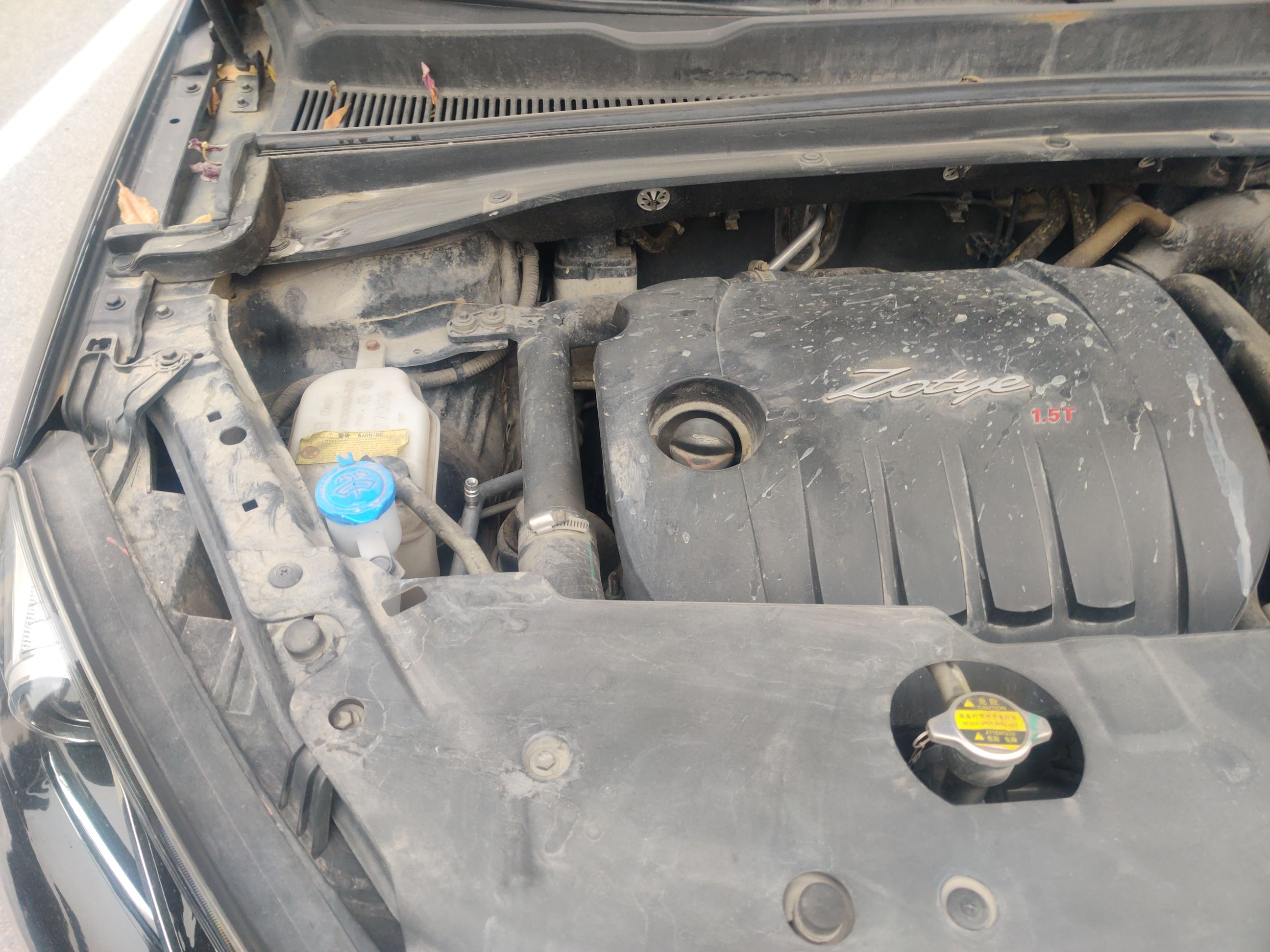 众泰大迈x52015款15t手动尊贵型国Ⅴ