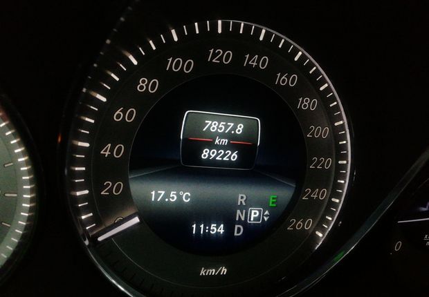 奔驰GLK GLK300 2013款 3.0L 自动 汽油 动感天窗型 (国Ⅳ) 
