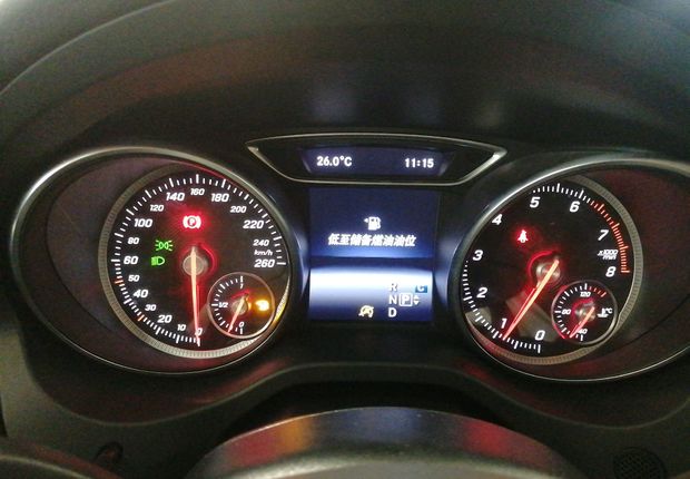 奔驰GLA 200 2018款 1.6T 自动 时尚型 (国Ⅴ) 