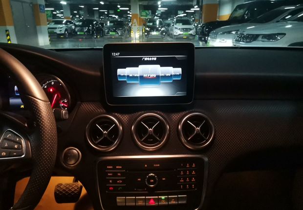 奔驰A级 A200 [进口] 2017款 1.6T 自动 汽油 时尚型 