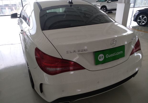 奔驰CLA级 CLA220 [进口] 2015款 2.0T 自动 汽油 