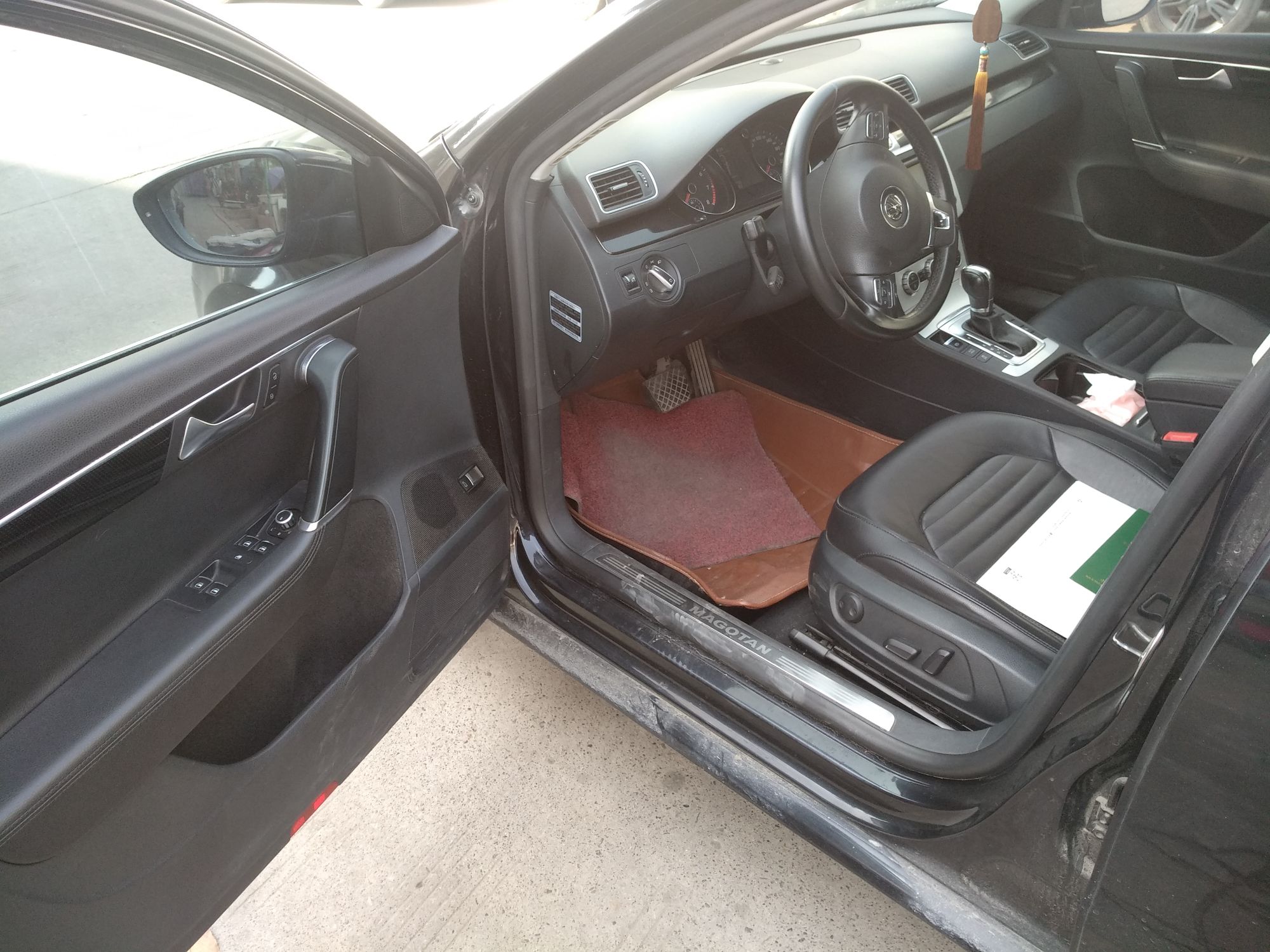 大众迈腾2012款18t自动汽油改款豪华型国Ⅳ