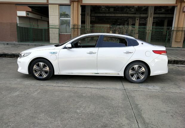 起亚K5 PHEV 2018款 2.0L 自动 智尊版 (国Ⅴ) 