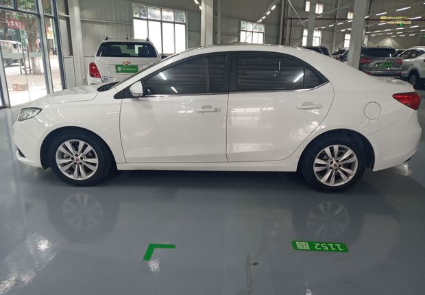 荣威360 2015款 1.5L 自动 豪华版 (国Ⅴ) 