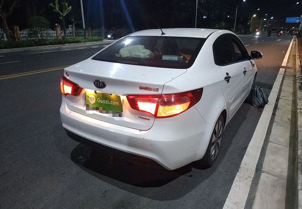 起亚K2 2012款 1.6L 自动 4门5座三厢车 Premium (国Ⅳ) 