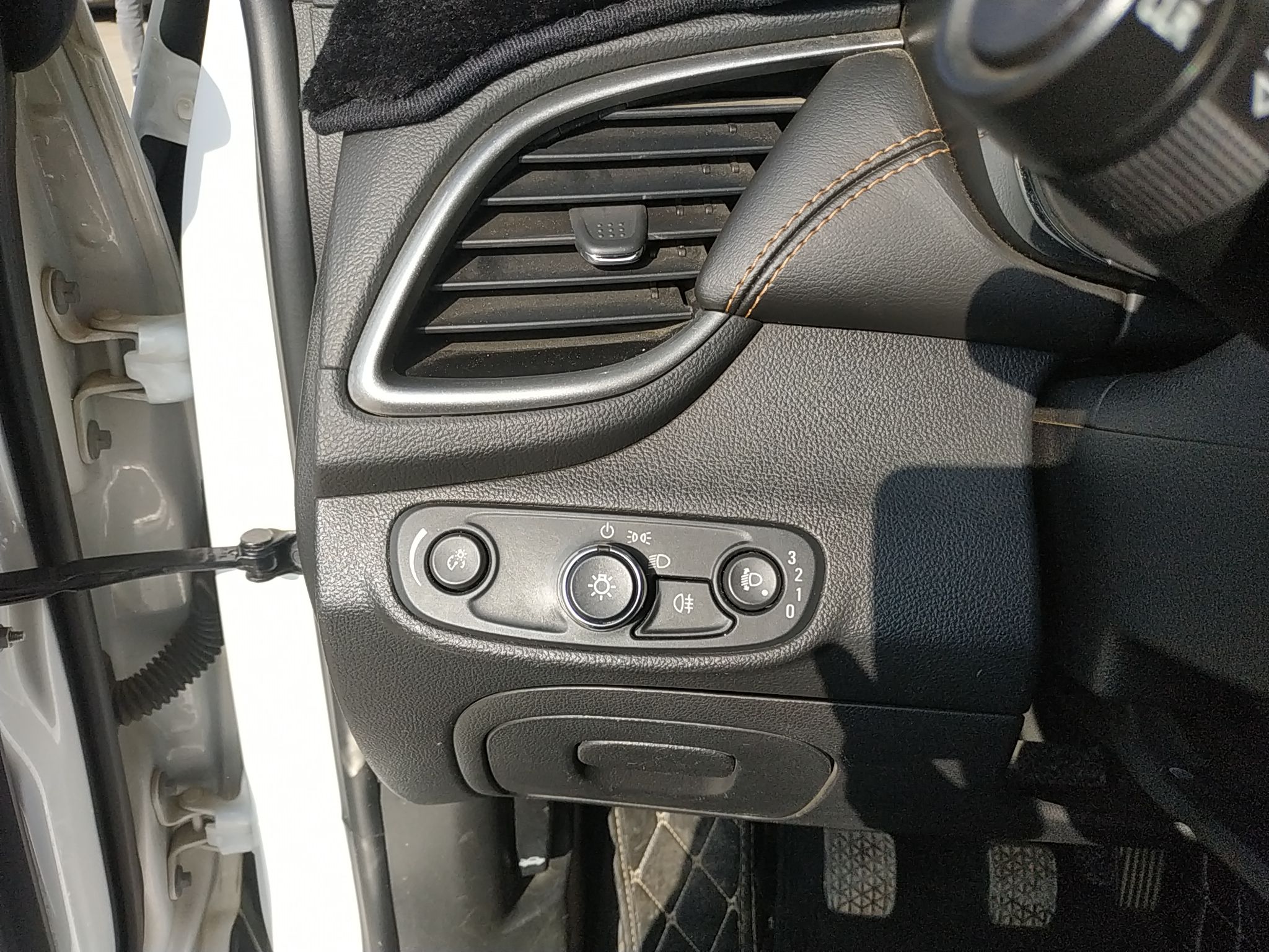 雪佛兰创酷 2018款 1.4T 手动 前驱 330T舒适型 (国Ⅴ) 