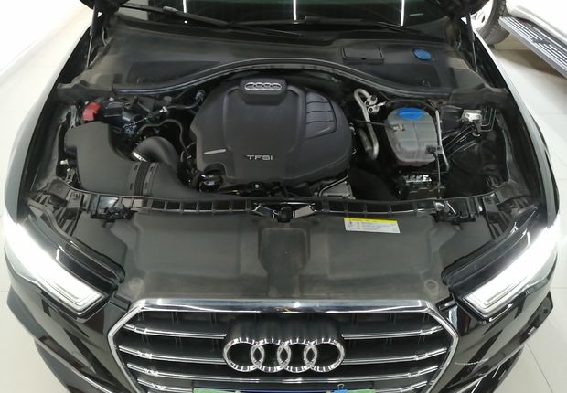 奥迪A6L 35TFSI 2018款 2.0T 自动 时尚型30周年纪念版 (国Ⅴ) 