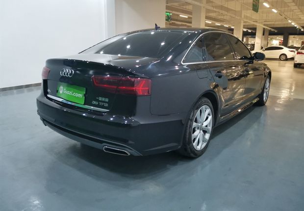 奥迪A6L 35TFSI 2018款 2.0T 自动 时尚型30周年纪念版 (国Ⅴ) 