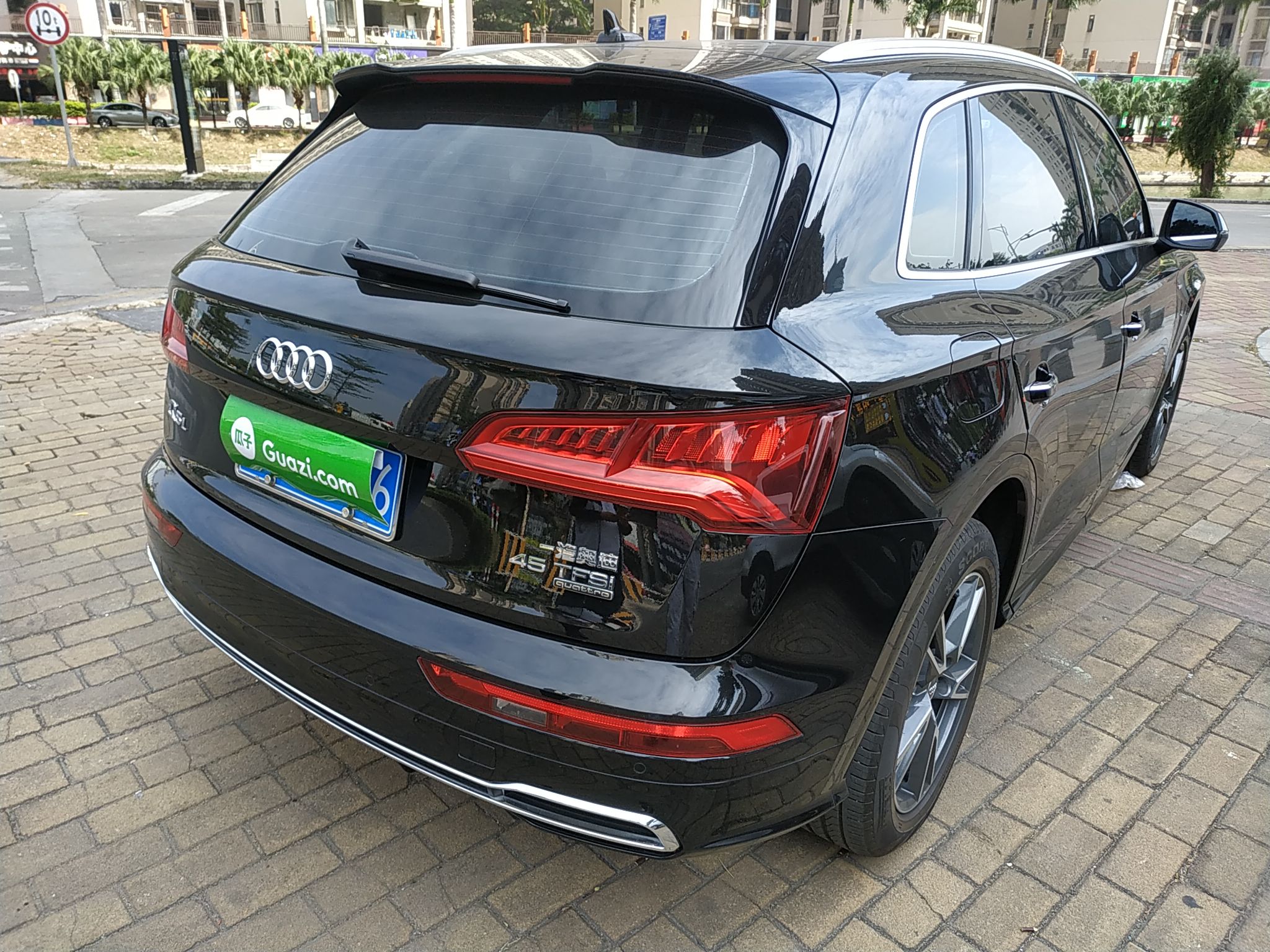 奥迪Q5L 45TFSI 2020款 2.0T 自动 尊享时尚型 (国Ⅵ) 